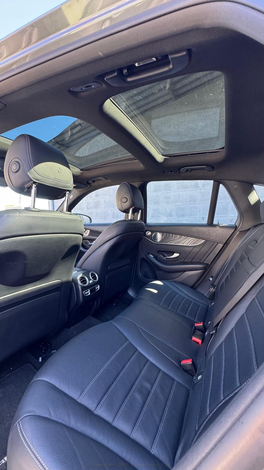 Em_fotos/coche_45_1791561489_3f715f987dc20ecbe2db.jpeg