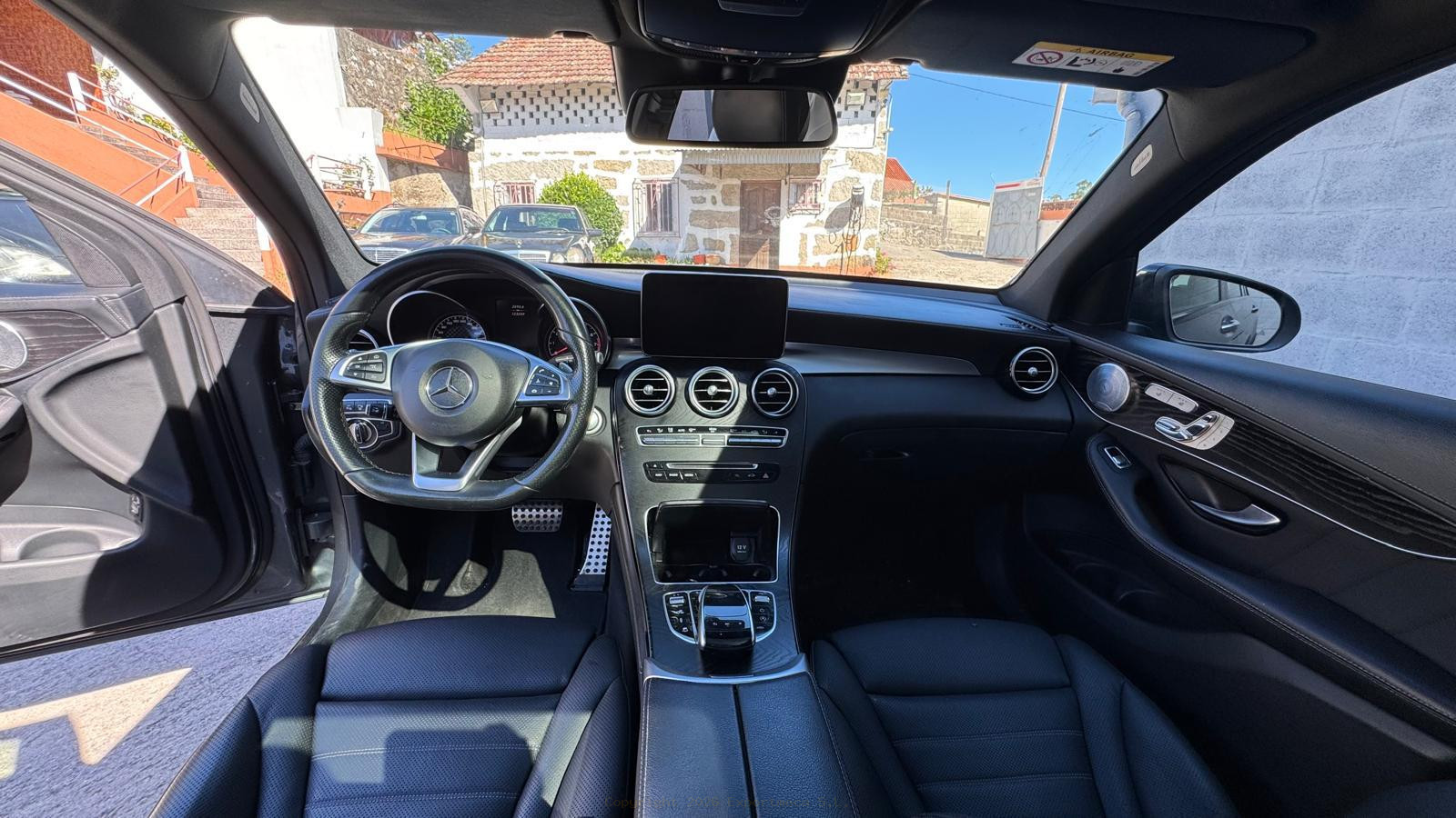 Em_fotos/coche_45_1791561489_f8a7f7169be8c575af34.jpeg