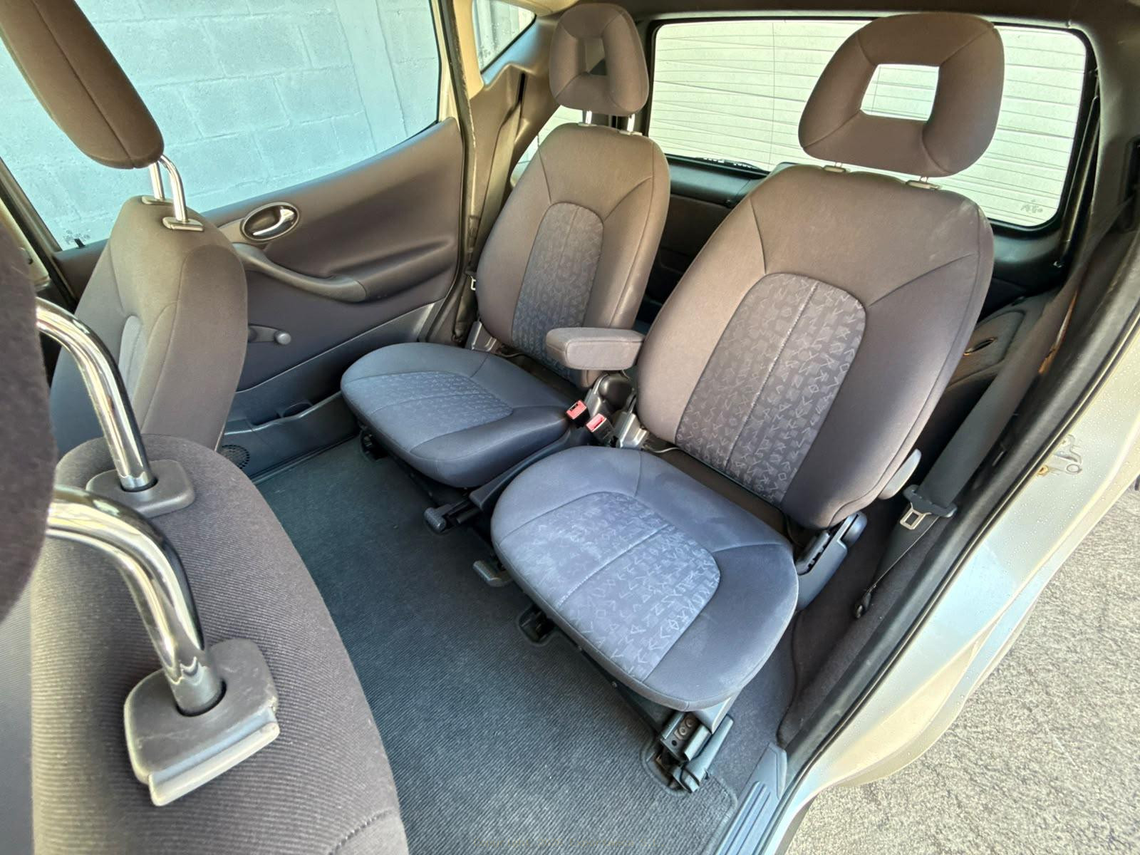 Em_fotos/coche_46_1791820014_baafbca723592cf54973.jpeg
